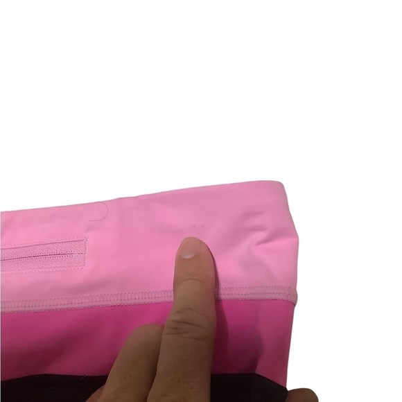 Lululemon Run: Inspire Crop II Sz 6 Black/White/Paris Pink - Picture 11 of 12